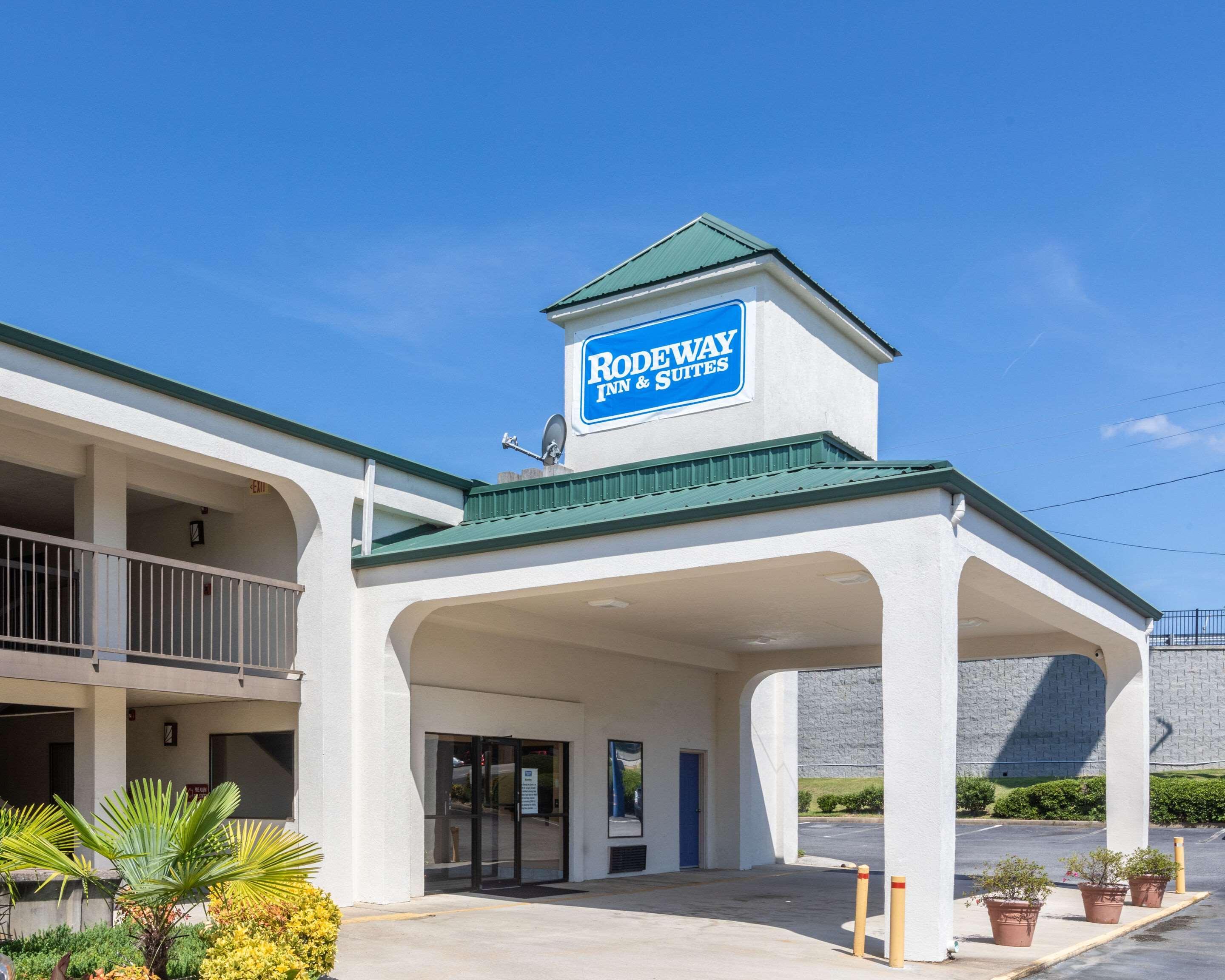 Rodeway Inn & Suites Macon Exterior photo
